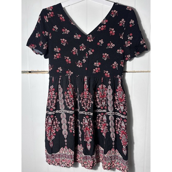 Aeropostale Dress Womens Medium M Black Pink Floral Rayon Boho Mini Summer - Picture 5 of 6